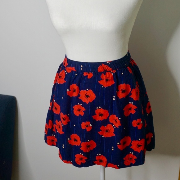 Urban Outfitters Dresses & Skirts - 💜URBAN OUTFITTERS COOPERATIVE Floral Mini Skirt S